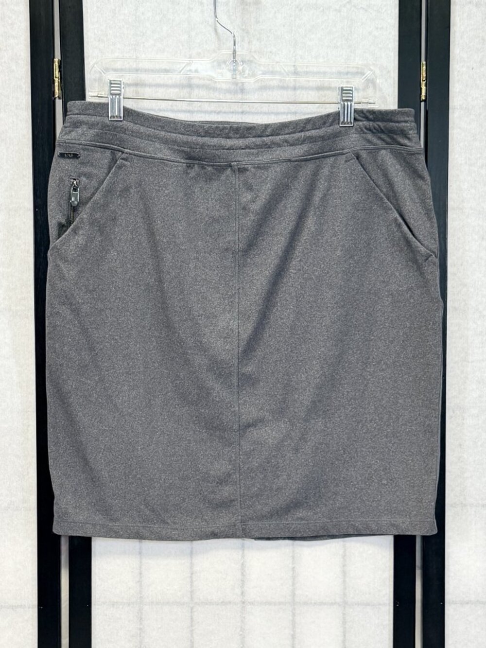 Lolë Grey Activewear Pencil Skirt L Drawstring Waist UPF Pocket Back Slit Sporty